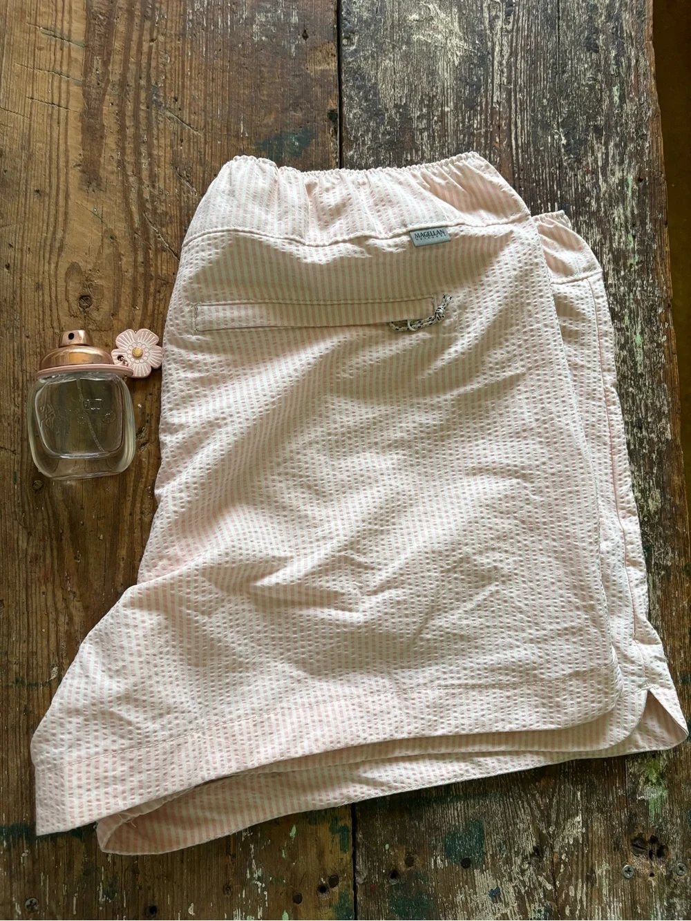 Magellan Outdoors Light Pink Seersucker Skort with Zipper Pocket